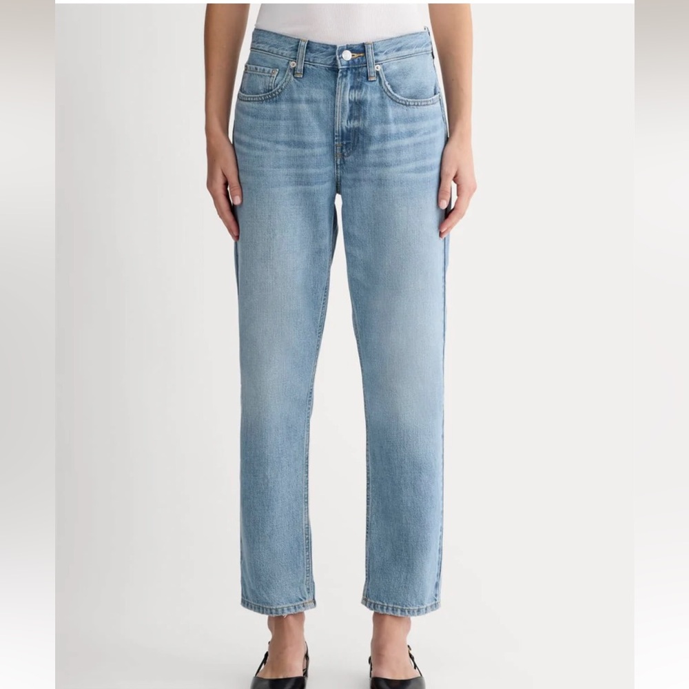 Free shipping! Everlane The Super-Soft Relaxed Jean - Weathered Blue Size 26